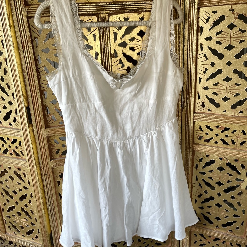 Windsor White Sleeveless Tie-Front Sundress